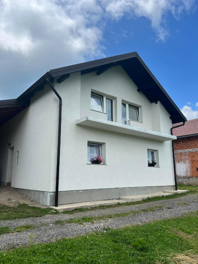 Apartman Djak Plitvička Jezera Buitenkant foto